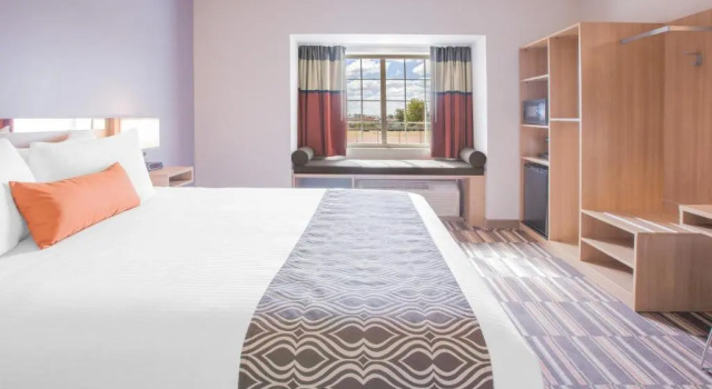 Двухместный номер Standard Microtel Inn & Suites by Wyndham Cuauhtemoc Campos Menonitas