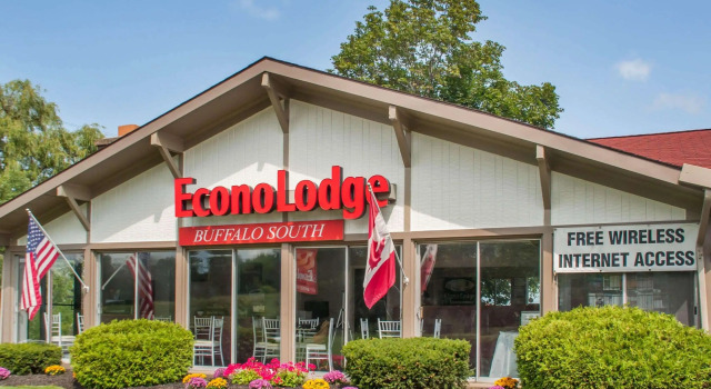 Econo Lodge South