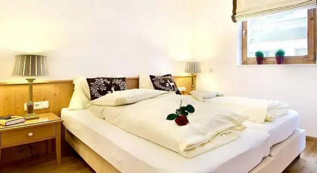 Appartement Alpen Lodge, Забронировать Отель Отели Санкт-Антон-ам-Арльберг с парковкой, рядом с Train Station Sankt Anton am Arlberg, Парковка