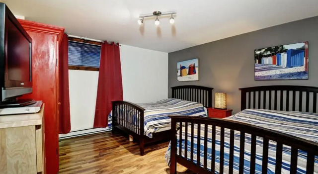 Chalet- 21 Chemin des Skieurs, Брондау Шале Ste Petronille Ile d'Orleans