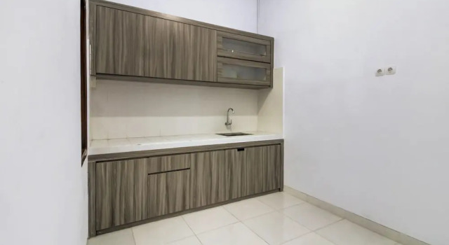 Bina Syariah Guest House, Rezervovat Penzión North Cirebon West Java