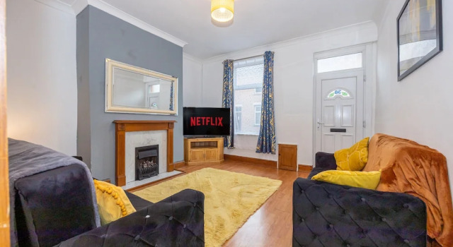 Коттедж Captivating 2-bed House in Blackburn