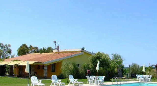 Agriturismo Columbargia, Забронировать Отель Трезнурагес Южная Сардиния