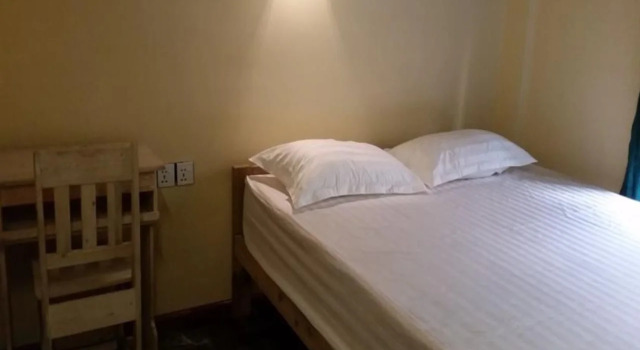 Bermuda Guest House, Забронировать Гостевой дом Гостевые дома Янгон, рядом с Sein Yaung Chi Pagoda, Гостевой дом