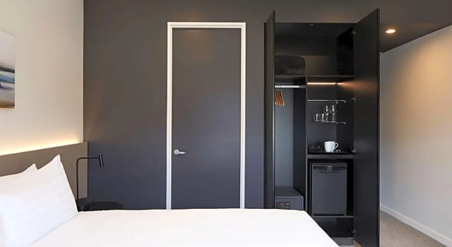 Номер Standard с видом на гавань Travelodge Hotel Auckland Wynyard Quarter