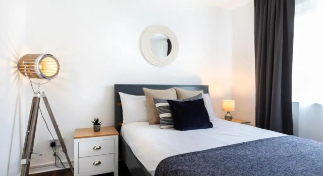 1-Bedroom Apartment with a Private Garden, beach 5-min walk, Varaa Huoneisto Asunnot kohteessa Merseyside, Huoneisto