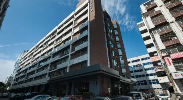 CJIA Apartment Hotel (Shenzhen Sports Center, Hongling North Metro Station)