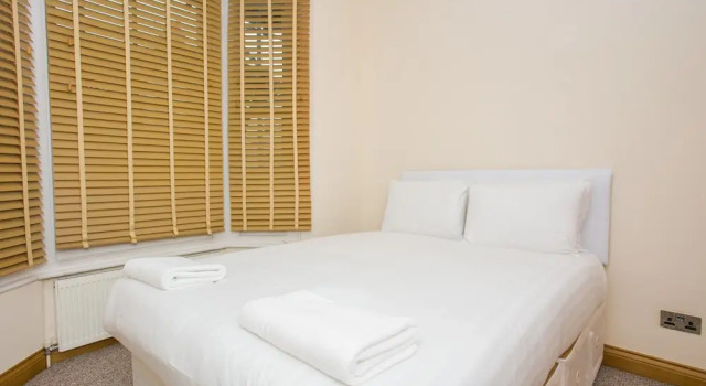 2 Bedroom Apartment In Fulham, Varaa Huoneisto Asunnot kohteessa Merseyside, Huoneisto