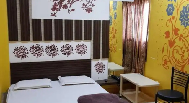 New Hotel Shree Radha Krishna Palace