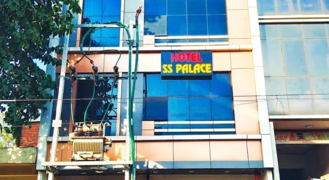 Hotel SS Palace & Restaurant