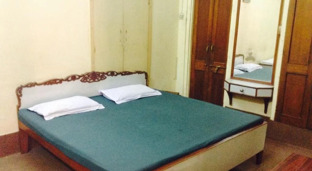 Akriti Guest House