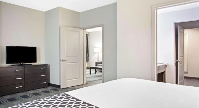 Двухместный люкс c 1 комнатой La Quinta by Wyndham Victoria - South