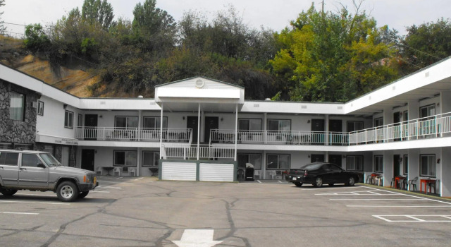 The Villager Inn, Rezerwuj Mini-hotel Princeton Okanagan-Similkameen