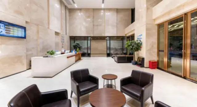 Lytown Hotel（Qingshan Campus of Wuhan University of Science and Technology）, Prenota Hotel Hotel a Hubei con parcheggio, Parcheggio