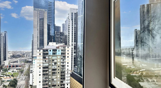 Stylish 2 Bedroom APT With CBD View Southbank, Забронировать Отель Мельбурн Melbourne Region, рядом с Музей иммиграции