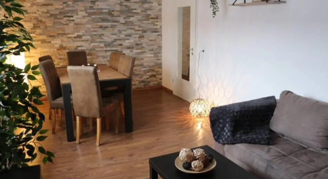 Апартаменты Zentralgelegene 4-Raum Ferienwohnung Bis 8 Pers.