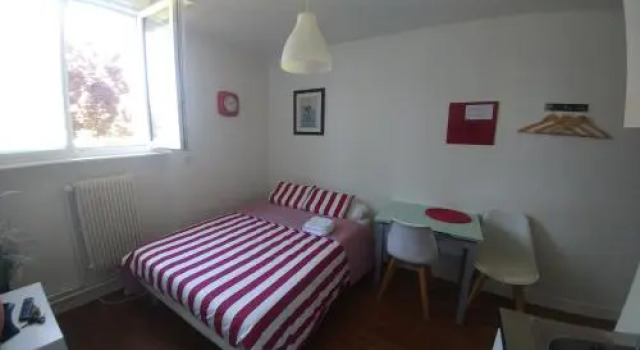 Cosy Studio Amiens, Забронировать Отель Отели Соммы с парковкой, Парковка