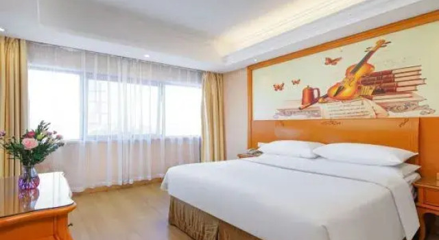 Люкс Vienna Hotel Suzhou Industrial Park Yangcheng Lake Fashion Stage