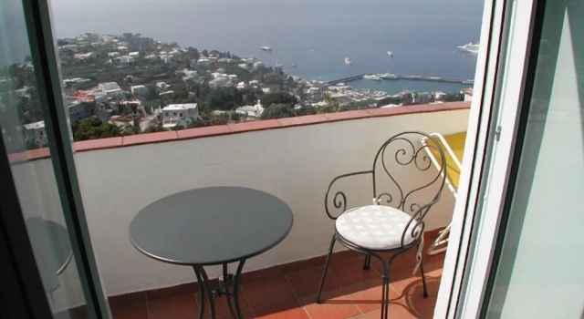Номер Deluxe с балконом и с видом на море Albergo La Prora