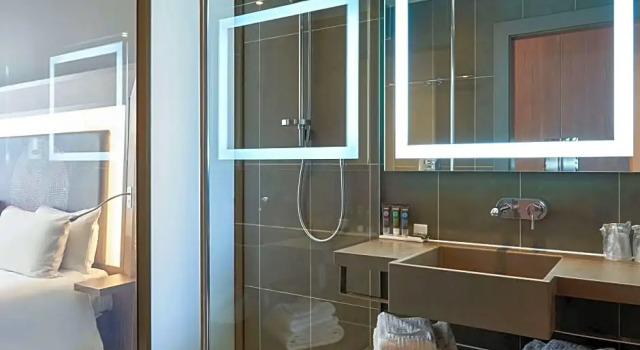Двухместный номер Accessible Novotel London Excel