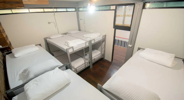 Il Treno Hostel, Rezervovat Hostel Hostely v Central Thailand, Hostel