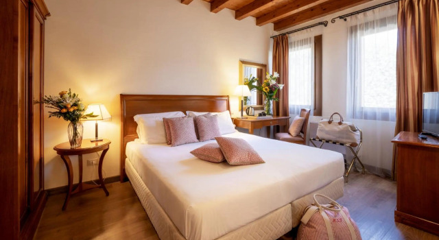 Hotel Venice Resort Airport