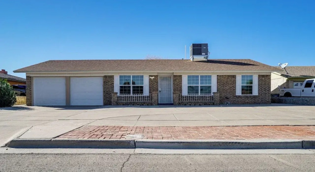 Updated El Paso Home: Less Than 5 Mi to Ft Bliss!, Rezerwuj Dom wakacyjny Domki letniskowe w El Paso, Domek