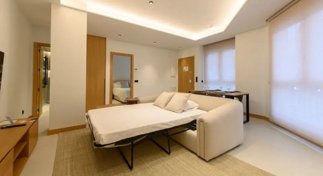 M Scr7b1 Amplio Piso Exterior de un Dormitorio e, Забронировать Апартаменты/квартира Мадрид Провинция Мадрид, рядом с Театр San Pol
