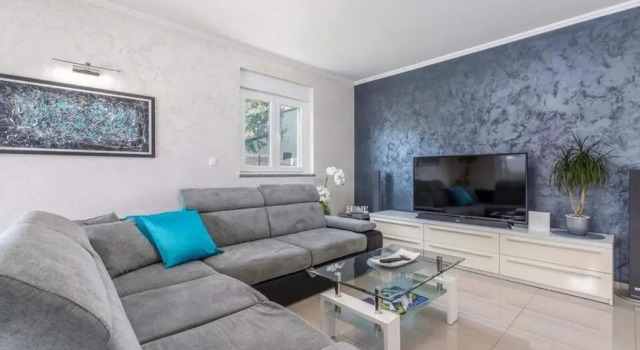 Villa 3M, Rezerwuj Willa Hotele w Pilkovici z parkingiem, Parking