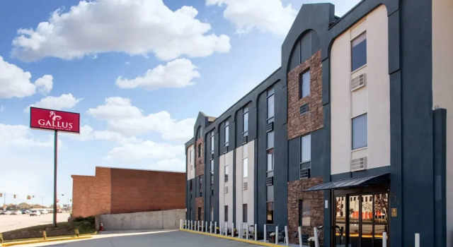 Country Hearth Inn & Suites - Columbia