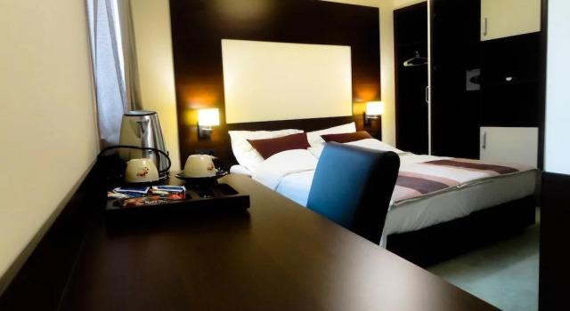 Golden Star Hotel
