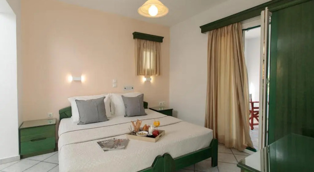 Студия с балконом и с красивым видом из окна Iades Studios & Apartments
