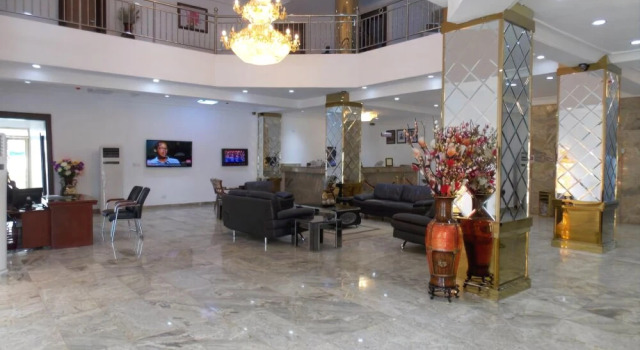 Immaculate Royal Int'l Hotel Owerri, Rezervasyon Otel Owerri 3 yıldızlı oteller, 3*