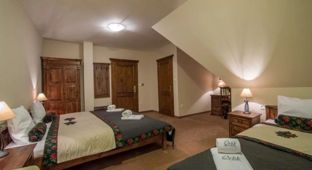 Трёхместный номер Standard с балконом Pensjonat Orlik Mountain Resort&SPA