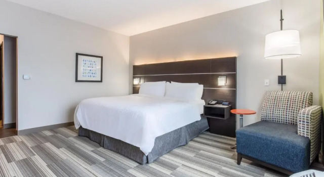 Двухместный номер Standard Holiday Inn Express & Suites - Ottawa by IHG