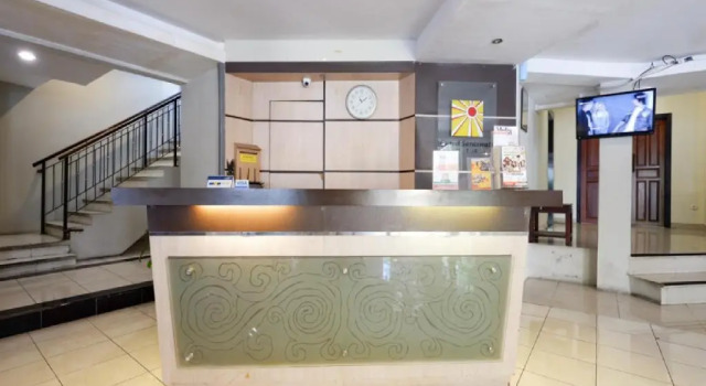 Suite RedDoorz Plus @ Singosari Raya