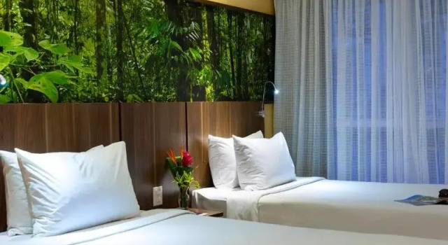 Четырёхместный номер Classic с балконом Mercure Rio de Janeiro Nova Iguaçu