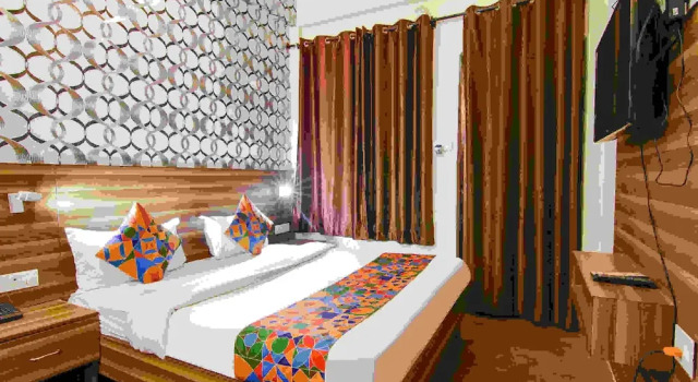 Номер Deluxe Fabhotel Vijay Palace