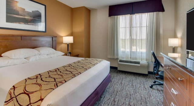 Номер Standard Drury Inn & Suites Meridian