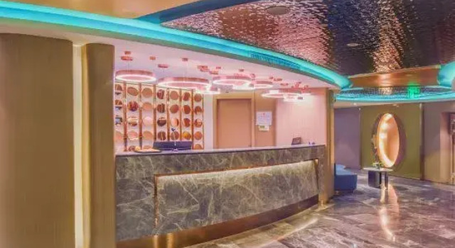 Orange Hotel Chengdu Chunxi Road Pedestrian Street Store, Boek Hotel Hotels in Chengdu met parkeren, Parkeren