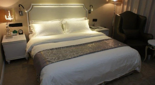 Fontainebleau Hotel, Book Hotel Hoteller i Shiyan med parkering, Parkering