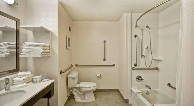 Четырёхместный номер Standard Hampton Inn & Suites Yuma