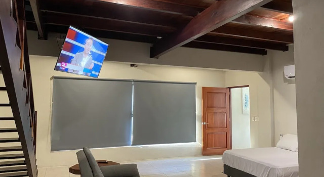 Семейные апартаменты Cuxos Hotel Beachfront