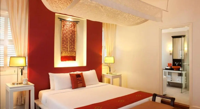 Люкс с балконом Homm Souvannaphoum Luang Prabang, part of Banyan Group