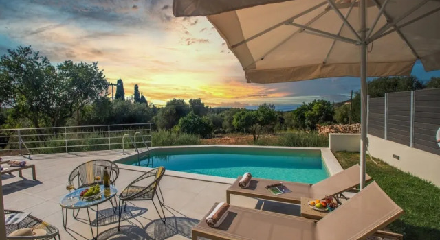 Вилла Majestic Stone Villa Sea View Pool