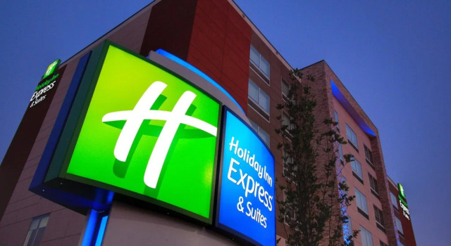 Holiday Inn Express & Suites Moore by IHG