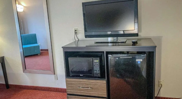 Люкс Motel 6 Elkhart, IN