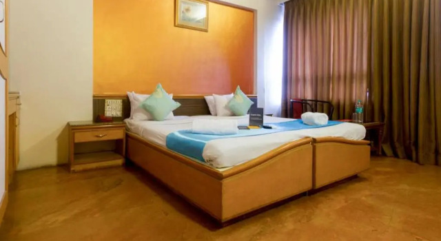 Номер Deluxe Celebrations Inn Pune