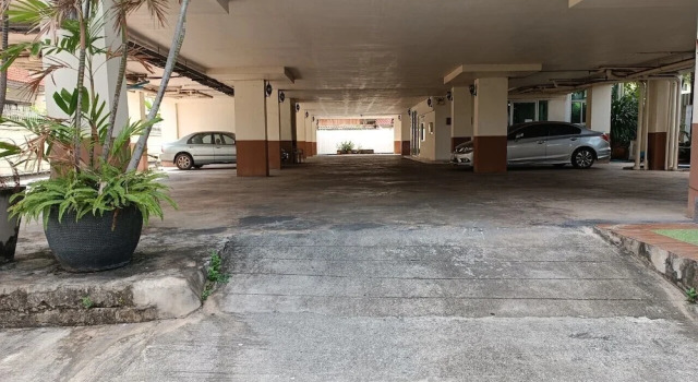Grandview Condominia