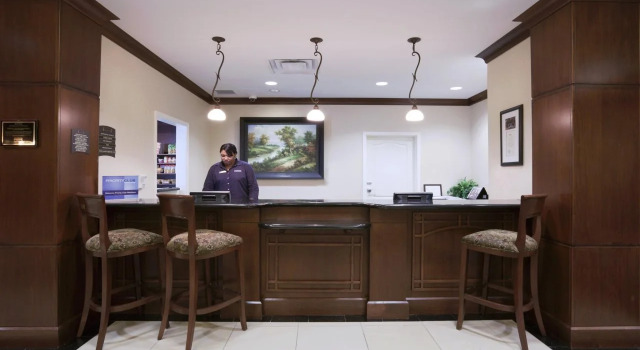 Staybridge Suites - Lafayette by IHG, Prenota Hotel Lafayette 